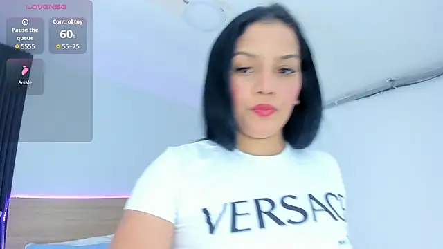 Chiqui milk  online show from September 24, 2025, 6:44 pm