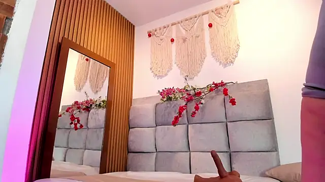 Snapshot of Natasha__Sccott chatting on September 29, 2025, 7:51 pm Natasha Sccott online show from September 29, 2025, 7:51 pm