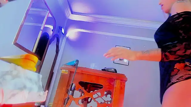 Snapshot of Jimena_Grey chatting on February 28, 2026, 6:47 am Jimena Grey online show from February 28, 2026, 6:47 am