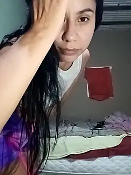 Snapshot of Michellluxo chatting on March 3, 2026, 4:07 am Michellluxo online show from March 3, 2026, 4:07 am