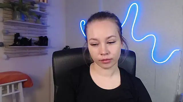 Snapshot of holly_xglam chatting on December 31, 2024, 10:15 am holly xglam online show from December 31, 2024, 10:15 am