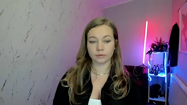 Snapshot of holly_xglam chatting on January 13, 2026, 9:09 pm holly xglam online show from January 13, 2026, 9:09 pm