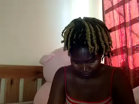 Sexxy pretty24 online show from February 7, 2025, 1:01 pm