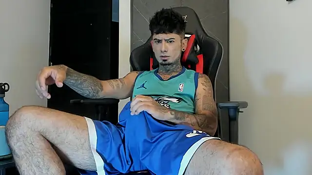 Snapshot of sergiio_mesa27 chatting on December 4, 2024, 2:15 pm sergiio mesa27 online show from December 4, 2024, 2:15 pm