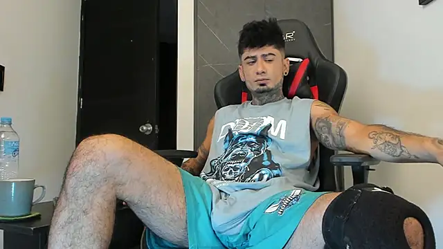 Snapshot of sergiio_mesa27 chatting on January 5, 2025, 2:52 pm sergiio mesa27 online show from January 5, 2025, 2:52 pm