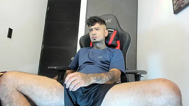 Snapshot of sergiio_mesa27 chatting on March 11, 2025, 11:55 am sergiio mesa27 online show from March 11, 2025, 11:55 am