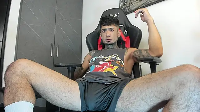 Snapshot of sergiio_mesa27 chatting on October 3, 2025, 1:30 pm sergiio mesa27 online show from October 3, 2025, 1:30 pm