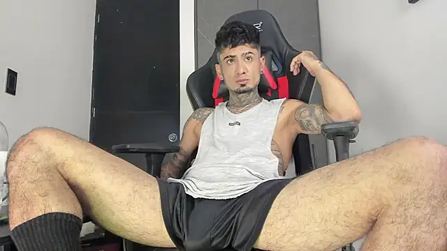 Snapshot of sergiio_mesa27 chatting on November 7, 2025, 1:00 pm sergiio mesa27 online show from November 7, 2025, 1:00 pm