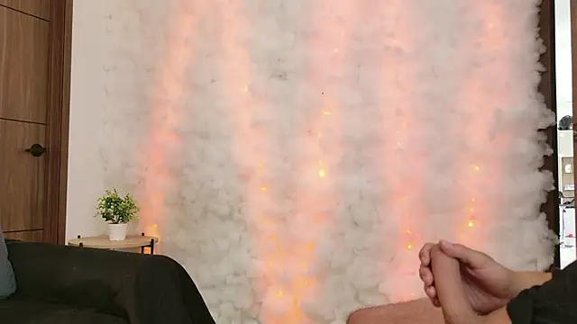 Hot Couple666 online show from December 15, 2025, 6:12 pm