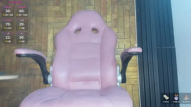 Snapshot of Lissalittlee chatting on February 12, 2025, 10:26 pm Lissalittlee online show from February 12, 2025, 10:26 pm