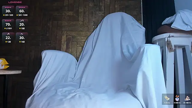 Snapshot of Lissalittlee chatting on February 22, 2025, 11:03 pm Lissalittlee online show from February 22, 2025, 11:03 pm