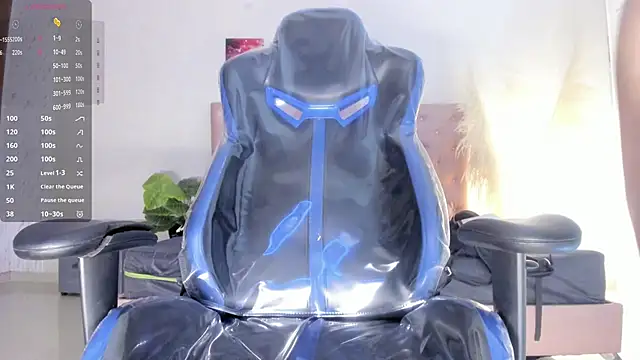 Snapshot of Lissalittlee chatting on October 31, 2025, 7:59 pm Lissalittlee online show from October 31, 2025, 7:59 pm