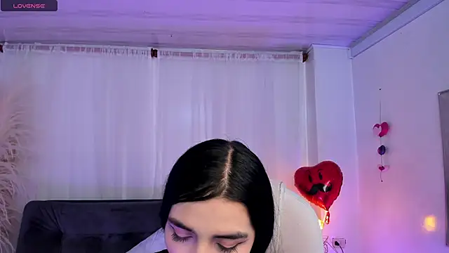 Snapshot of miel_gomez chatting on February 25, 2025, 8:09 pm miel gomez online show from February 25, 2025, 8:09 pm
