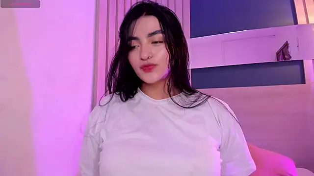 Snapshot of miel_gomez chatting on January 5, 2026, 10:35 pm miel gomez online show from January 5, 2026, 10:35 pm