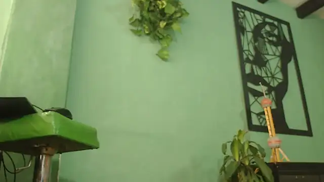 Snapshot of thirstymoonxx chatting on December 21, 2025, 7:54 pm thirstymoonxx online show from December 21, 2025, 7:54 pm