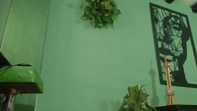 Snapshot of thirstymoonxx chatting on January 8, 2026, 3:42 am thirstymoonxx online show from January 8, 2026, 3:42 am