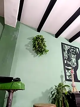 Snapshot of thirstymoonxx chatting on February 26, 2026, 5:06 am thirstymoonxx online show from February 26, 2026, 5:06 am