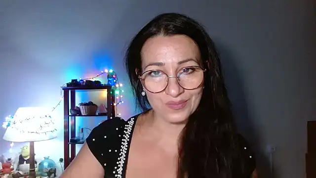 KeisyNeonX online show from November 18, 2025, 8:35 pm