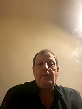 Snapshot of chubbybear2cum chatting on November 22, 2025, 5:17 am chubbybear2cum online show from November 22, 2025, 5:17 am