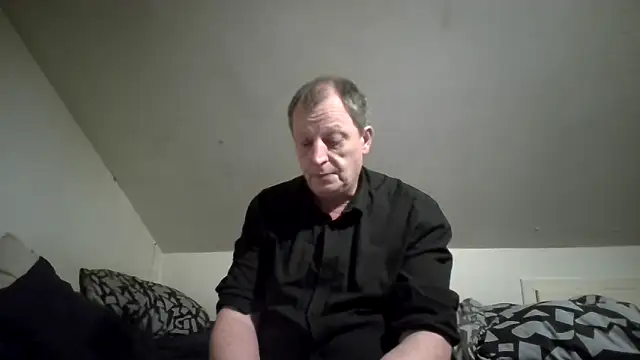 Snapshot of chubbybear2cum chatting on February 12, 2026, 4:51 am chubbybear2cum online show from February 12, 2026, 4:51 am