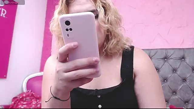 Pearl Michelts online show from September 16, 2025, 12:50 pm