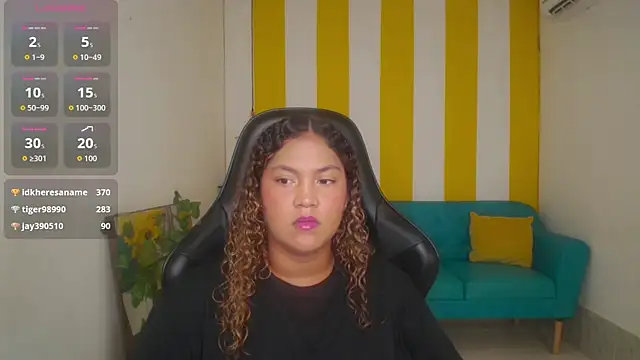 Cristal War online show from November 20, 2025, 11:04 pm