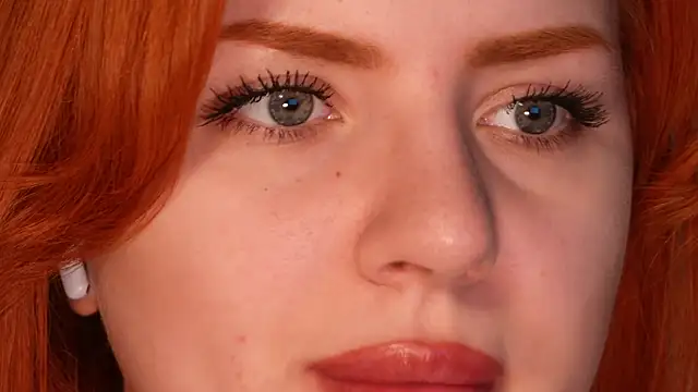 Snapshot of Chriss_Fox chatting on February 7, 2025, 6:24 pm Chriss Fox online show from February 7, 2025, 6:24 pm