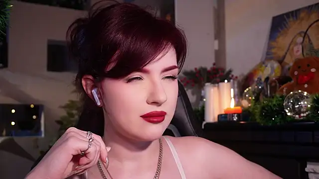 Snapshot of Chriss_Fox chatting on December 13, 2025, 7:53 pm Chriss Fox online show from December 13, 2025, 7:53 pm