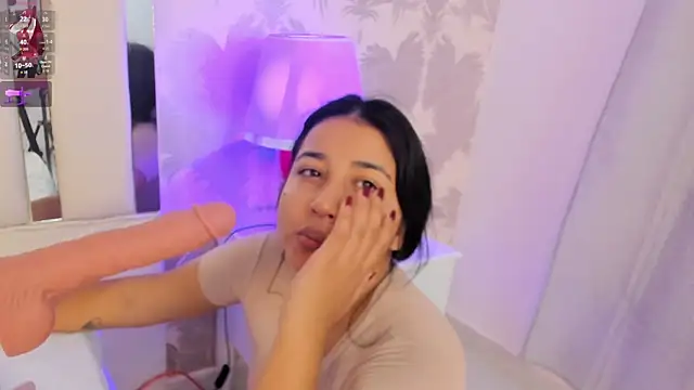 Snapshot of Miliaangeles chatting on February 22, 2026, 8:46 am Miliaangeles online show from February 22, 2026, 8:46 am