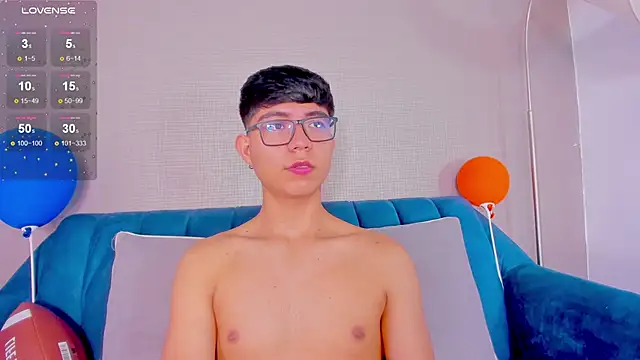 CodyTwink online show from February 21, 2025, 1:11 pm