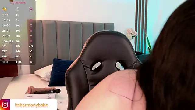 Snapshot of Harmonybabe_ chatting on June 11, 2026, 2:53 am Harmonybabe online show from June 11, 2026, 2:53 am