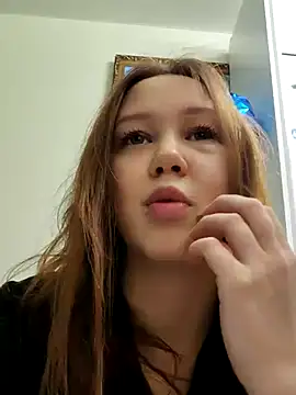 Snapshot of _AnMiss_ chatting on February 14, 2025, 1:40 pm AnMiss online show from February 14, 2025, 1:40 pm