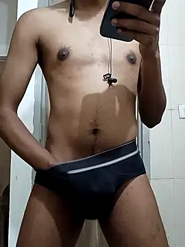 Snapshot of JerryJerome01 chatting on November 21, 2025, 11:42 am JerryJerome01 online show from November 21, 2025, 11:42 am