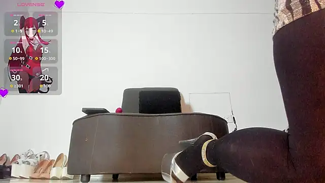 Snapshot of violetmontan chatting on September 30, 2025, 4:17 am violetmontan online show from September 30, 2025, 4:17 am