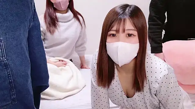 Snapshot of ManaMi-maru chatting on December 18, 2024, 1:56 pm ManaMi-maru online show from December 18, 2024, 1:56 pm