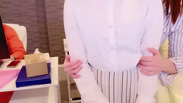 Snapshot of ManaMi-maru chatting on January 22, 2025, 12:06 pm ManaMi-maru online show from January 22, 2025, 12:06 pm