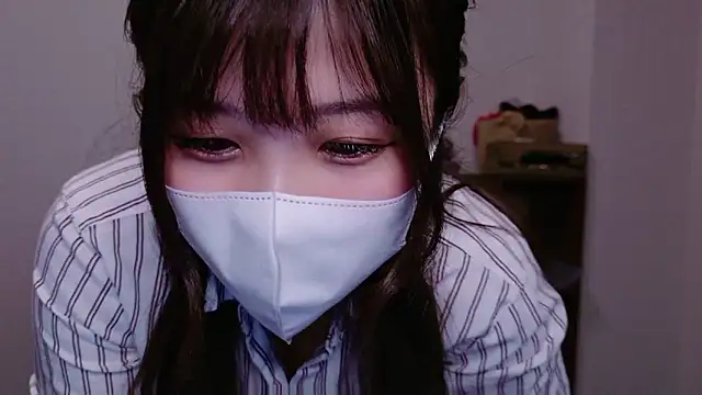 Snapshot of ManaMi-maru chatting on November 15, 2025, 12:23 pm ManaMi-maru online show from November 15, 2025, 12:23 pm