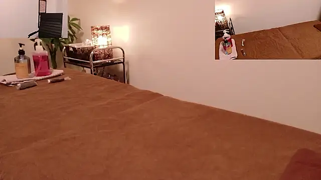 Snapshot of ManaMi-maru chatting on December 5, 2025, 12:25 pm ManaMi-maru online show from December 5, 2025, 12:25 pm