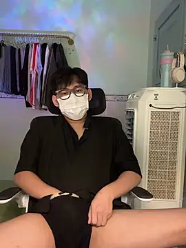 Snapshot of MinhTuanLive chatting on March 14, 2025, 11:56 am MinhTuanLive online show from March 14, 2025, 11:56 am