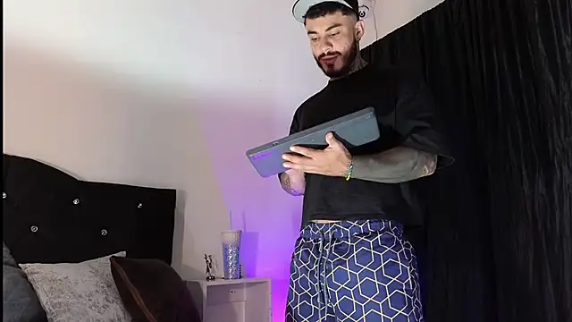 john cartter1 online show from October 18, 2025, 11:11 am