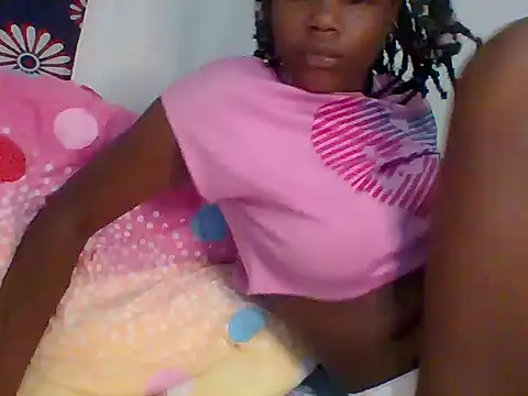 Snapshot of Fine_baby0001 chatting on May 29, 2026, 1:14 am Fine baby0001 online show from May 29, 2026, 1:14 am