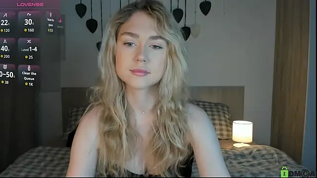 Snapshot of TheVanessaMaes chatting on November 15, 2025, 11:43 pm TheVanessaMaes online show from November 15, 2025, 11:43 pm