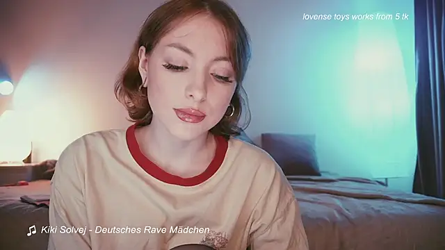 kris69kiss online show from November 12, 2025, 4:40 pm