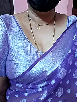 ananya956 online show from November 3, 2025, 5:09 am