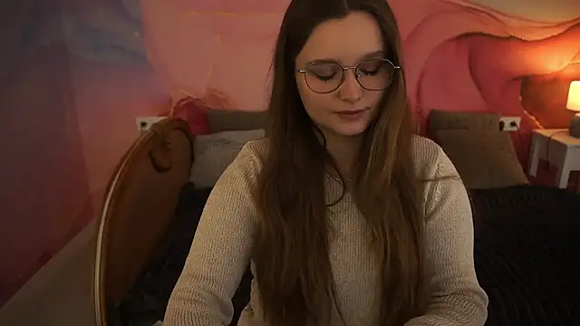 MagicPeachh  online show from November 9, 2025, 1:53 pm