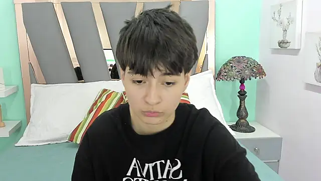 Snapshot of Bryce_Evans chatting on December 14, 2025, 3:17 pm Bryce Evans online show from December 14, 2025, 3:17 pm