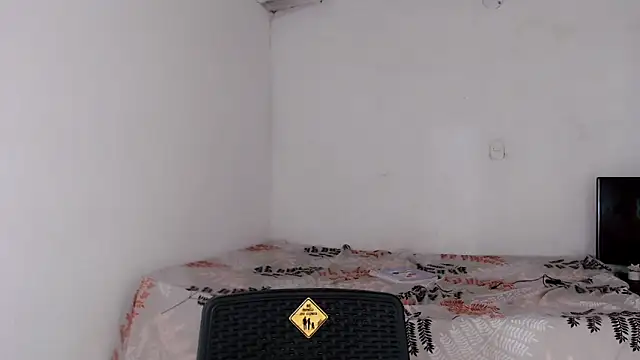 jasmin brunette  online show from December 1, 2025, 11:37 am