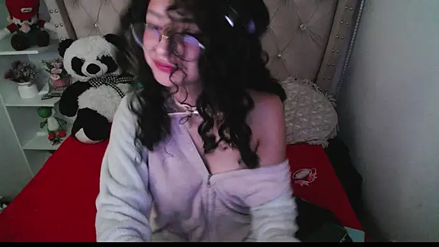 Snapshot of CherieCurl chatting on October 28, 2025, 1:42 am CherieCurl online show from October 28, 2025, 1:42 am