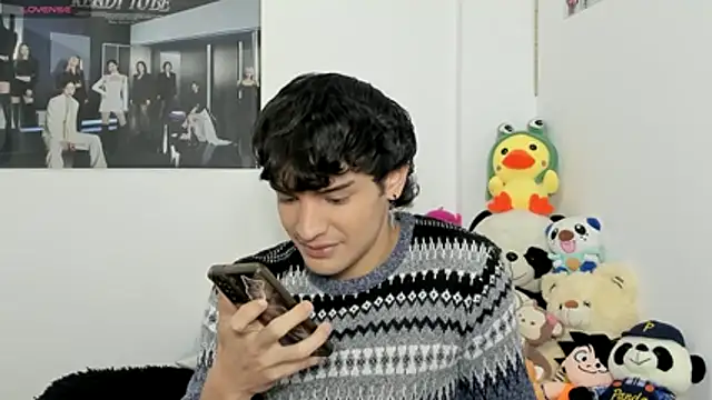 Snapshot of Martinsibiris chatting on March 26, 2026, 3:17 pm Martinsibiris online show from March 26, 2026, 3:17 pm