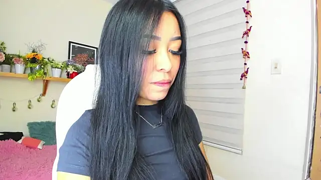 Snapshot of Starliee__ chatting on January 23, 2025, 11:47 pm Starliee online show from January 23, 2025, 11:47 pm